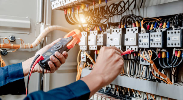 Best Emergency Electrical Repair  in Holyoke, MA