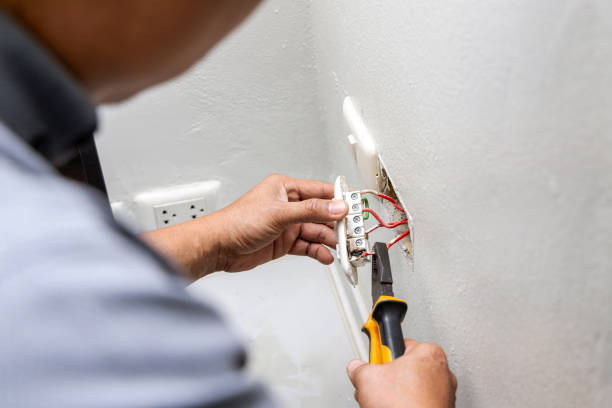 Best Commercial Electrician Services  in Holyoke, MA