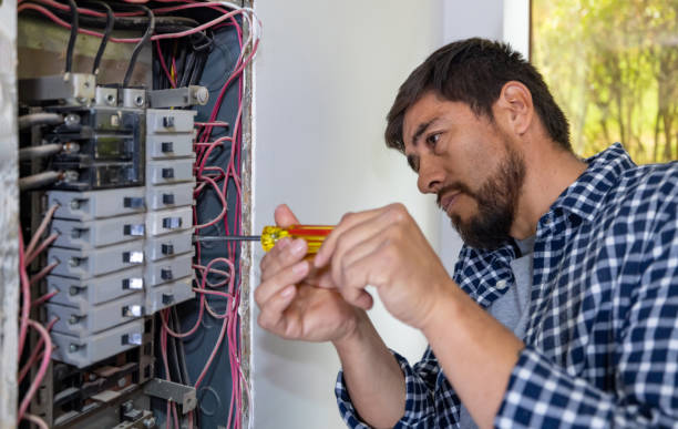 Best Emergency Electrical Repair  in Holyoke, MA
